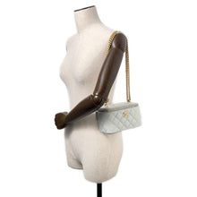 将图像加载到图库查看器中，CHANEL Matelasse Camellia Chain Vanity Bag Light BlueAP3301 Lambskin
