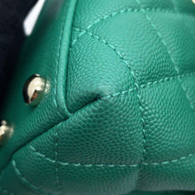 将图像加载到图库查看器中，CHANEL Handbag CC Logo Top Handle GreenAS2215 Caviar Leather Size XXS
