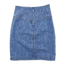 Load image into Gallery viewer, CHANEL CC Logo Camellia Skirt Size 36 BlueP74484 Cotton100%

