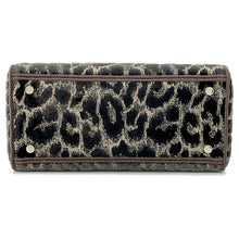 Load image into Gallery viewer, Dior Lady Dee Light BrownM0565OTGT Velvet Size Medium
