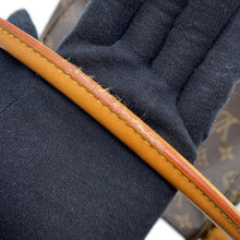 Load image into Gallery viewer, LOUIS VUITTON Looping BeigeM51146 Monogram Size MM
