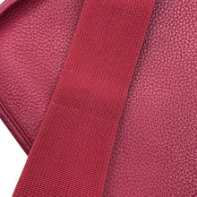 将图像加载到图库查看器中，HERMES Evelyne3 Ruby Taurillon Clemence Size PM
