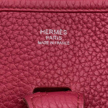 将图像加载到图库查看器中，HERMES Evelyne3 Ruby Taurillon Clemence Size PM
