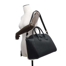 Load image into Gallery viewer, Givenchy Antigona 2wayBag BlackBB05118012 Goatskin Leather Size Medium
