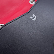 将图像加载到图库查看器中，MCM Studded Chain Shoulder Bag Black/Red Leather
