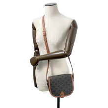 将图像加载到图库查看器中，CELINE Triomphe Folco Shoulder Bag Tan191502 PVC Coated Canvas Leather Size Medium
