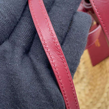 Load image into Gallery viewer, CELINE Triomphe pannier Beige/Bordeaux Raffia Leather Size Mini
