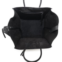 Load image into Gallery viewer, CELINE Luggage phantom Black169953MCC Leather Size Medium
