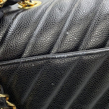 Load image into Gallery viewer, CHANEL V Stitch ChainShoulder Bag BlackA03660 Caviar Leather Size 34

