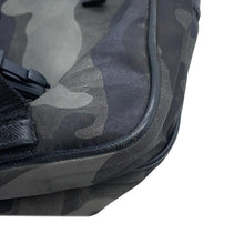 将图像加载到图库查看器中，PRADA CamouflagePattern Shoulder Bag Khaki/Black Nylon
