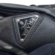 将图像加载到图库查看器中，PRADA CamouflagePattern Shoulder Bag Khaki/Black Nylon
