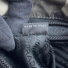 将图像加载到图库查看器中，PRADA CamouflagePattern Shoulder Bag Khaki/Black Nylon
