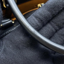 Load image into Gallery viewer, LOUIS VUITTON Onthego NoirM44925 Monogram Empreinte Leather Size GM
