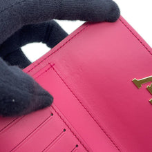 将图像加载到图库查看器中，LOUIS VUITTON Portefeuille Capucine Compact Noir/Hot pinkM62157 Taurillon Leather
