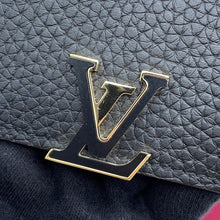 将图像加载到图库查看器中，LOUIS VUITTON Portefeuille Capucine Compact Noir/Hot pinkM62157 Taurillon Leather
