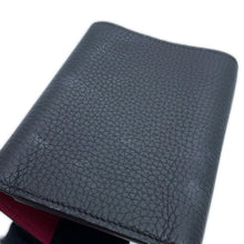 将图像加载到图库查看器中，LOUIS VUITTON Portefeuille Capucine Compact Noir/Hot pinkM62157 Taurillon Leather
