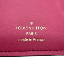 将图像加载到图库查看器中，LOUIS VUITTON Portefeuille Capucine Compact Noir/Hot pinkM62157 Taurillon Leather
