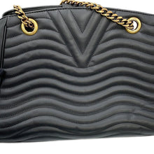 Load image into Gallery viewer, LOUIS VUITTON New Wave Chain Tote NoirM51496 Calf Leather
