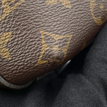 Load image into Gallery viewer, LOUIS VUITTON Montaigne Noir/CreamM45311 Monogram Size BB
