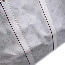 Load image into Gallery viewer, LOUIS VUITTON Keepall Bandouliere WhiteM45586 Monogram LVxNBA Size 55
