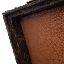 Load image into Gallery viewer, LOUIS VUITTON President・Krasol BrownM53012 Monogram Size 45
