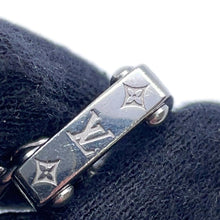将图像加载到图库查看器中，LOUIS VUITTON Pendant・Monogram Bold Silver/Gold/NoirM00675 Metal
