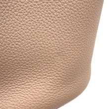 将图像加载到图库查看器中，Ferragamo Gancini The Studio Bucket Amaretti Beige212892 Leather
