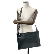将图像加载到图库查看器中，Bottega Veneta INTRECCIATO messenger bag Black620537 Leather
