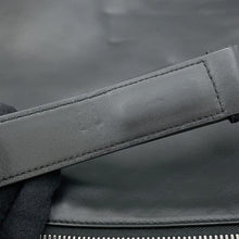 将图像加载到图库查看器中，Bottega Veneta INTRECCIATO messenger bag Black620537 Leather
