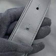 Load image into Gallery viewer, Bottega Veneta INTRECCIATO messenger bag Black620537 Leather
