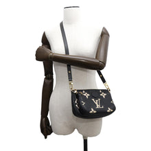 Load image into Gallery viewer, LOUIS VUITTON Multi Pochette Accessoires Black/CreamM45777 Monogram Empreinte Leather

