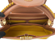 将图像加载到图库查看器中，LOUIS VUITTON Capucines JauneM57651 Canvas Leather Size BB
