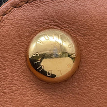 将图像加载到图库查看器中，LOUIS VUITTON Capucines JauneM57651 Canvas Leather Size BB

