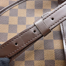 将图像加载到图库查看器中，LOUIS VUITTON Saumur SPO RedN48081 Damier Ebene Canvas Size 30
