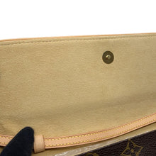 将图像加载到图库查看器中，LOUIS VUITTON Pochette Twin BeigeM51852 Monogram Size GM
