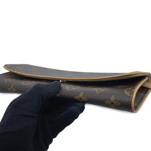将图像加载到图库查看器中，LOUIS VUITTON Pochette Twin BeigeM51852 Monogram Size GM
