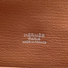 Load image into Gallery viewer, HERMES Bolit Picnic Natural/Fauve Willow Barenia Leather Size 24
