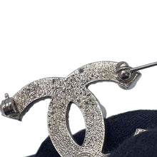 Load image into Gallery viewer, CHANEL CC Logo Brooch Silver Metal Faux Pearl  Rhinestone
