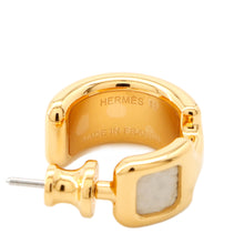 Load image into Gallery viewer, HERMES Earrings 《Olympe》 Size PM Craie Metal Epsom
