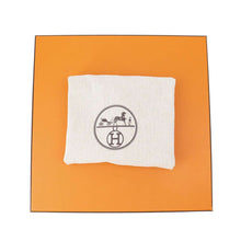 将图像加载到图库查看器中，HERMES Jypsiere Lime Swift Leather Size Mini
