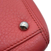 将图像加载到图库查看器中，CHANEL Executive tote PinkA67282 Leather
