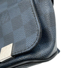 Load image into Gallery viewer, LOUIS VUITTON District NM Navy/NoirN50005 Damier Cobalt Canvas Size PM

