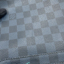 Load image into Gallery viewer, LOUIS VUITTON District NM Navy/NoirN50005 Damier Cobalt Canvas Size PM
