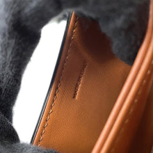 将图像加载到图库查看器中，CELINE Triomphe Mini Busas Claire 2WAY Shoulder Tan10K502 PVC Calf Leather
