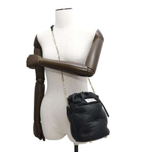 Load image into Gallery viewer, Maison Margiela Maison Margiela Glam Slam ChainShoulder BlackS56WG0111 Leather
