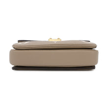 将图像加载到图库查看器中，LOUIS VUITTON Pochette Metis EW Tourterelle ClaimsM23081 Monogram Empreinte Leather
