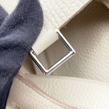 将图像加载到图库查看器中，HERMES Picotin Lock Beton Taurillon Clemence Size MM
