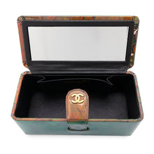 将图像加载到图库查看器中，CHANEL ★Coin motif 3D hologram Chain Handbag Multicolor Patent Leather
