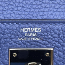 Load image into Gallery viewer, HERMES Kelly Retourne Blue Brighton Taurillon Clemence Size 28
