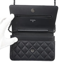 将图像加载到图库查看器中，CHANEL Matelasse Chain wallet BlackAP0250 Lambskin
